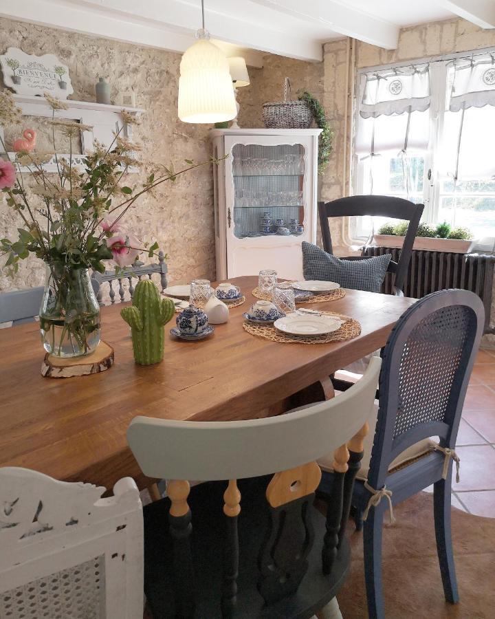 Bed and Breakfast Aux Champés Saussignac Exterior foto