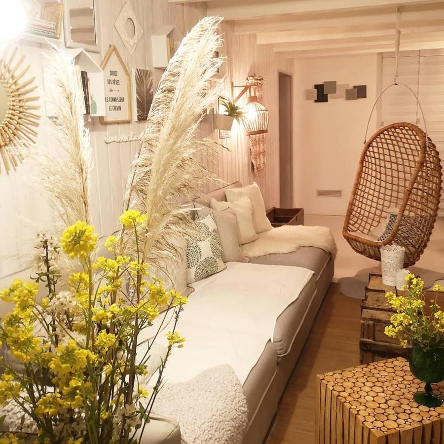 Bed and Breakfast Aux Champés Saussignac Exterior foto